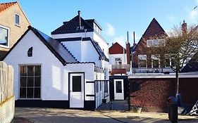 B&B De Drukkerij Zandvoort - Luxury Private Guesthouse